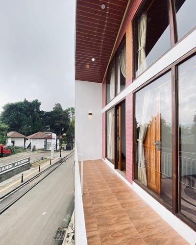galeri Cabin 3 kamar dekat Candi Arjuna ~ Lavenda Dieng 0