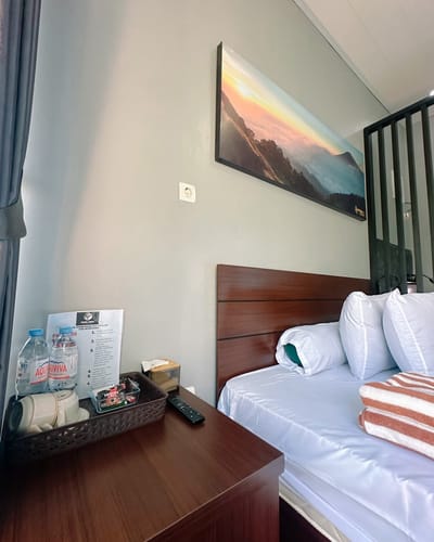 galeri Cottage dekat Telaga Cebong dan Bukit SIkunir ~Vila Kubus 4