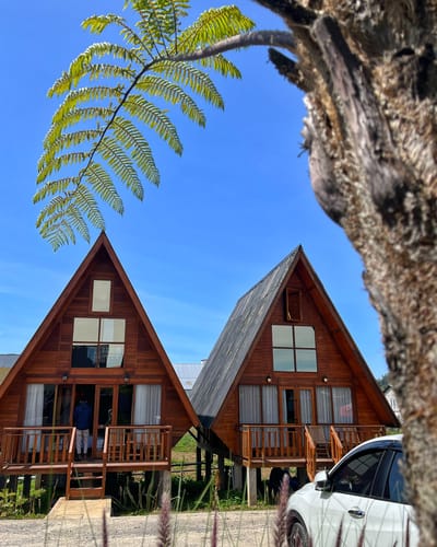 galeri Cabin Muchit Dieng  strategis dekat  0KM Dieng 0