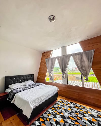 galeri Cabin house Segitiga Heri B 1