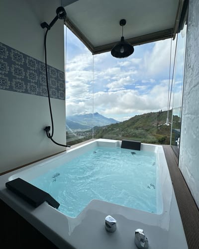 galeri Micubaluna Diengcool ~ Villa Jakuzi Hot Water view sindoro 3