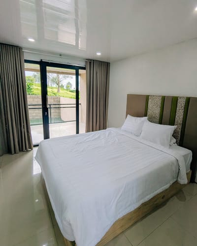 galeri Napoleon Luxury ~ Villa Dekat kebun teh tambi  5