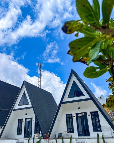 galeri Cottage Triangle Dieng 1