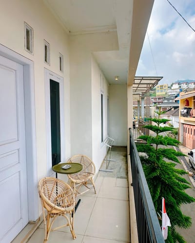 galeri Villa kapasitas 12 orang (3 kamar) ~ Sejiwa Homestay 1