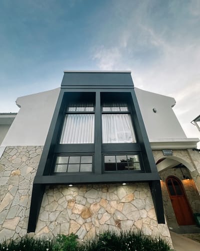 galeri The East House Syariah 0
