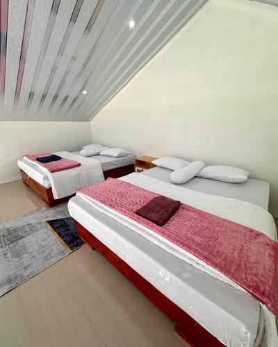 galeri Uproad Cabin ~Nduwur Gili 2