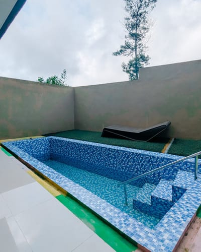 galeri Villa dieng  Private Pool di antara kebun teh tambi ~Napoleon Platinum 1